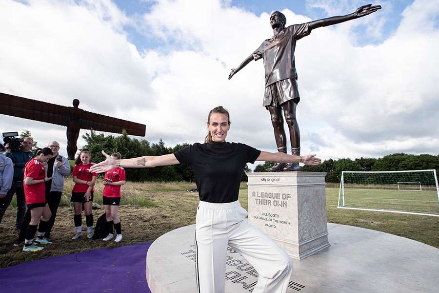 Jill, her statue and the Angel of the North