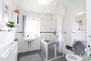 Mulgrave Villas property bathroom 2