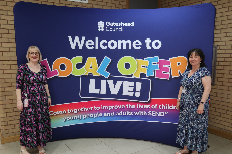 Photograph of Suzanne Dunn and Cllr Donovan at Live 25 event