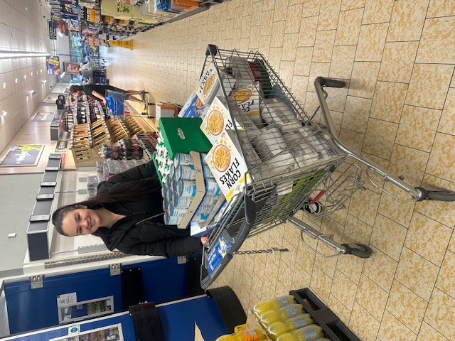 Tarmac donation to foodbank