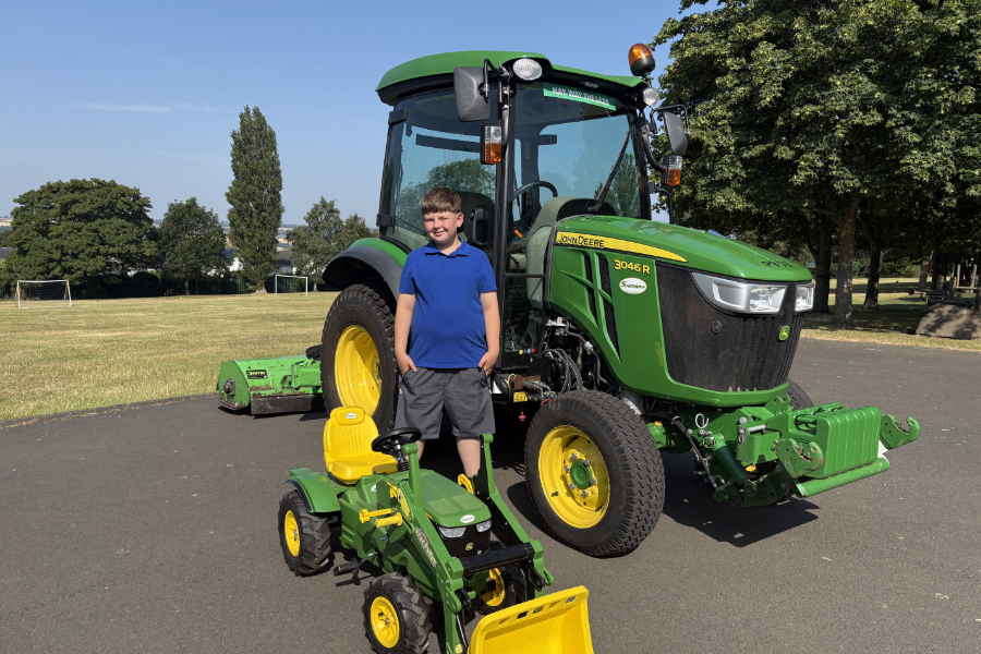 Tractor naming image